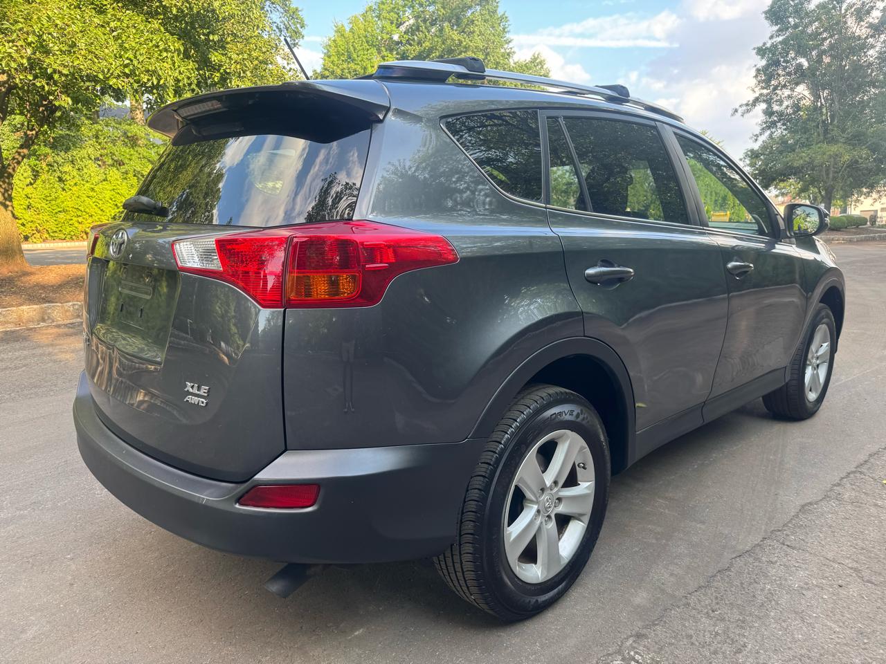 Toyota RAV4 XLE AWD 2013