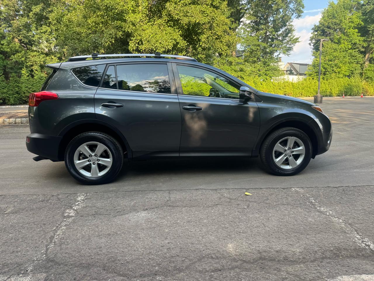 Toyota RAV4 XLE AWD 2013