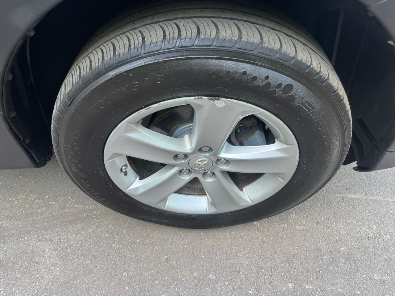 Toyota RAV4 XLE AWD 2013