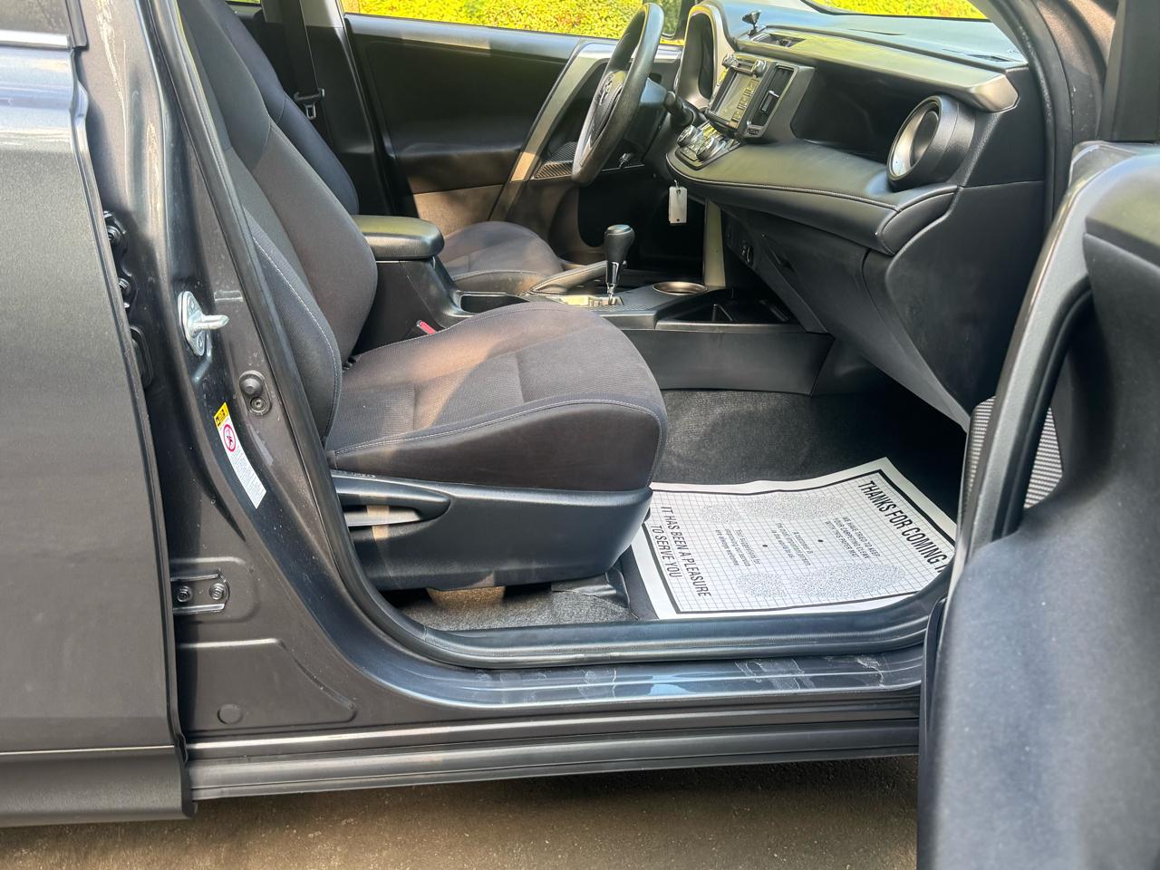 Toyota RAV4 XLE AWD 2013