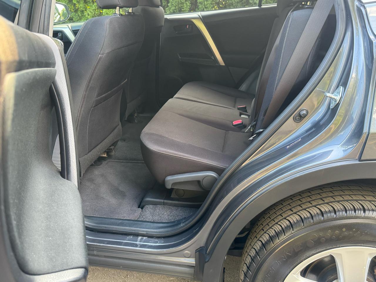 Toyota RAV4 XLE AWD 2013