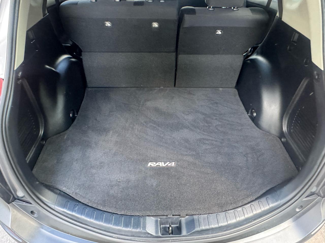 Toyota RAV4 XLE AWD 2013