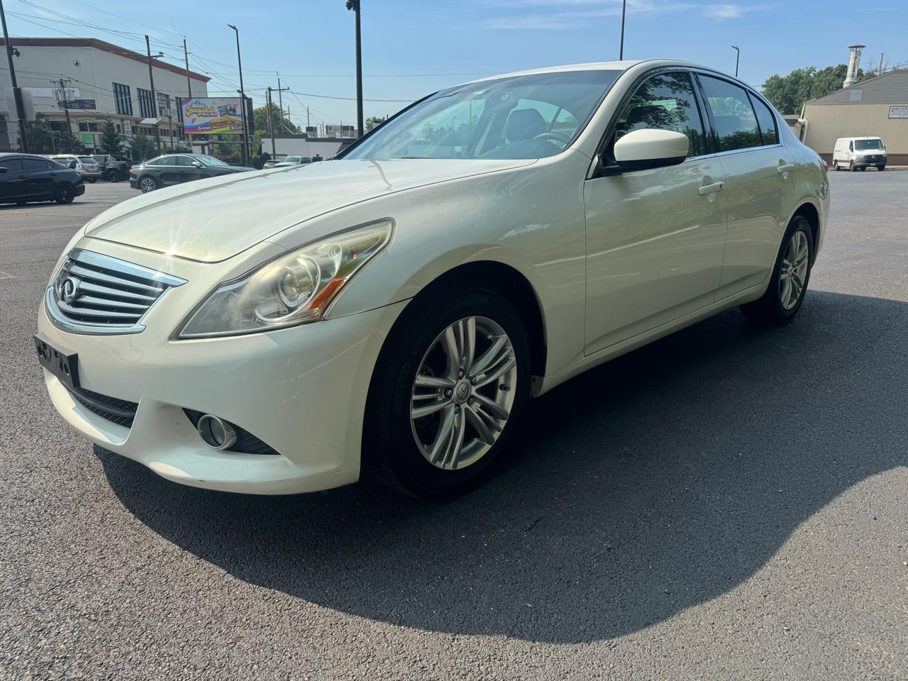 Infiniti G Sedan 37x AWD 2013