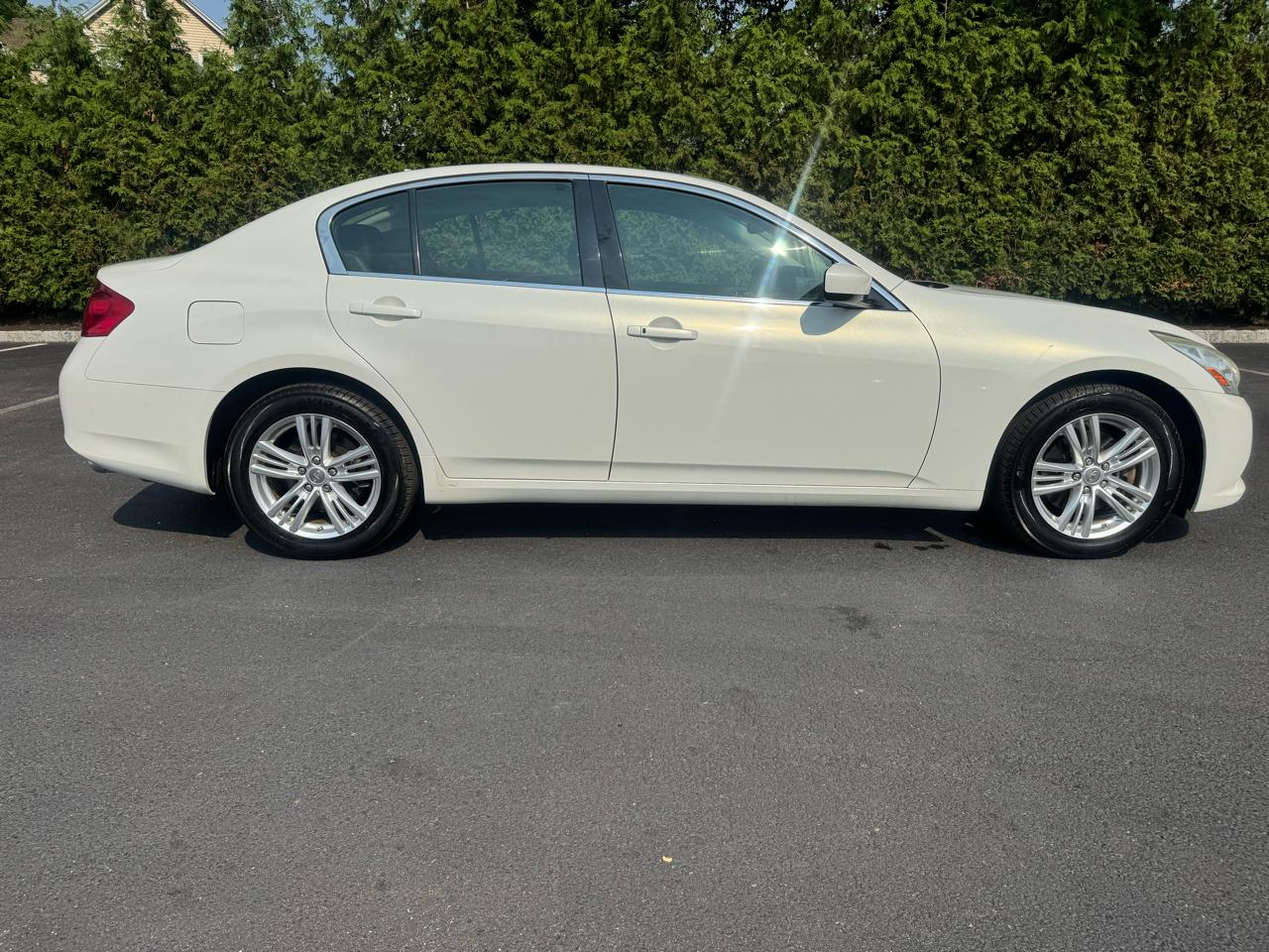 Infiniti G Sedan 37x AWD 2013