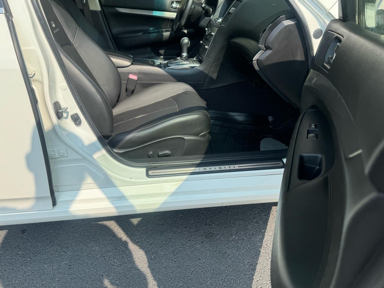 Infiniti G Sedan 37x AWD 2013
