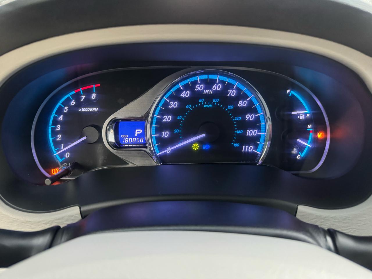 Toyota Sienna Limited AWD 7-Passenger V6 2014