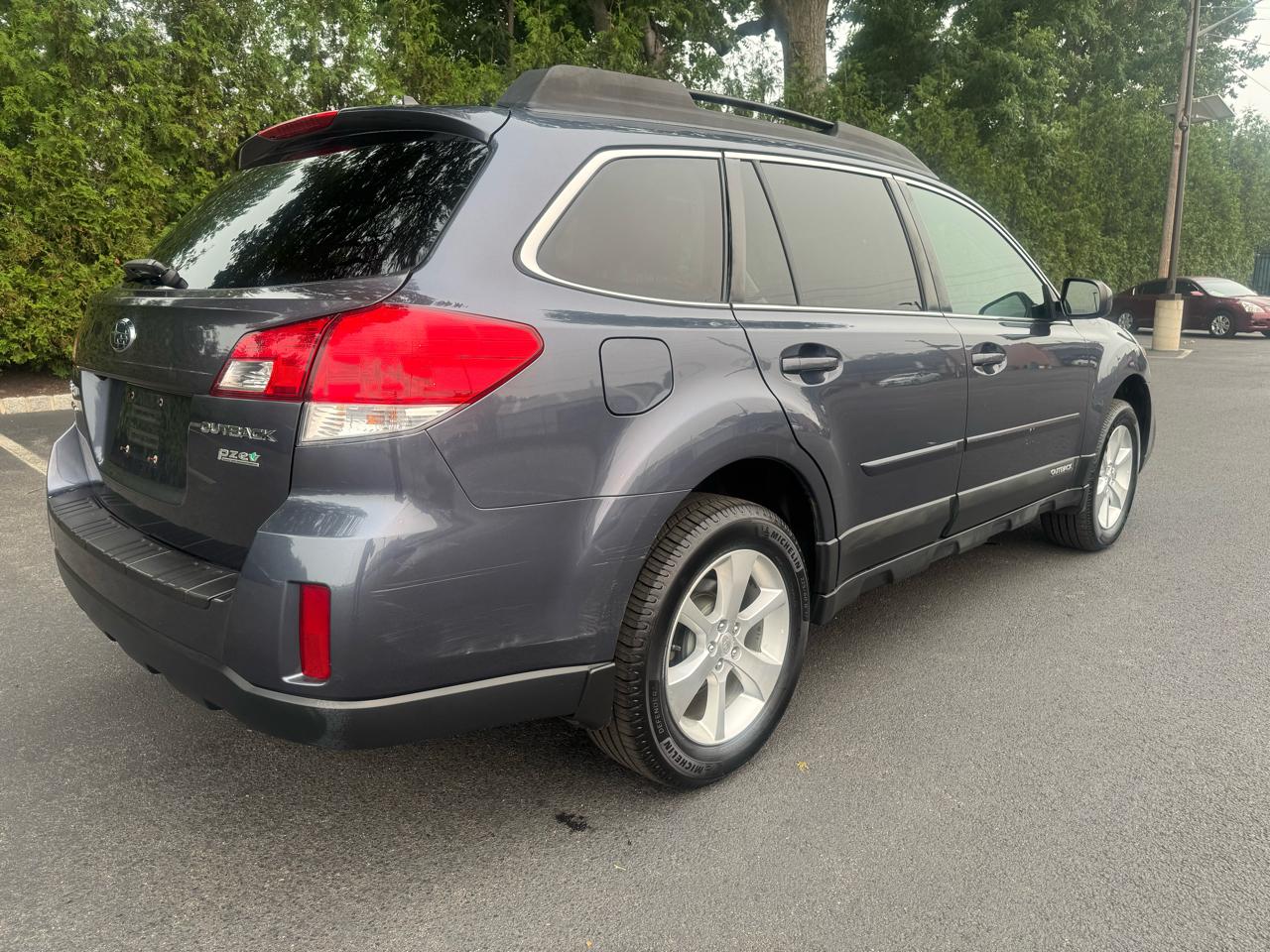 Subaru Outback 2.5i Limited 2014