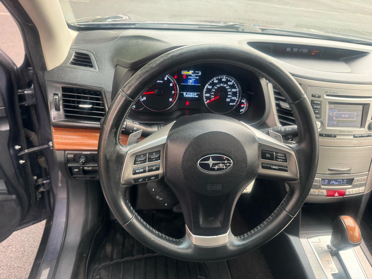Subaru Outback 2.5i Limited 2014