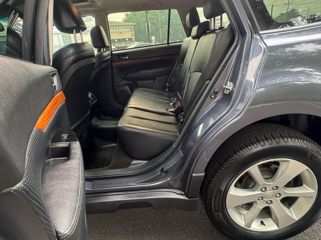 Subaru Outback 2.5i Limited 2014