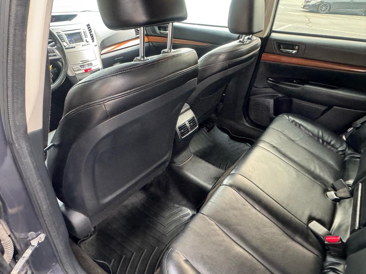 Subaru Outback 2.5i Limited 2014