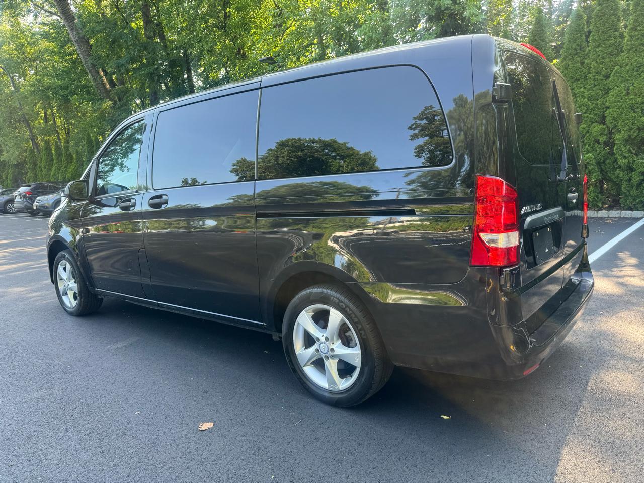 Mercedes-Benz Metris Passenger Van 2017