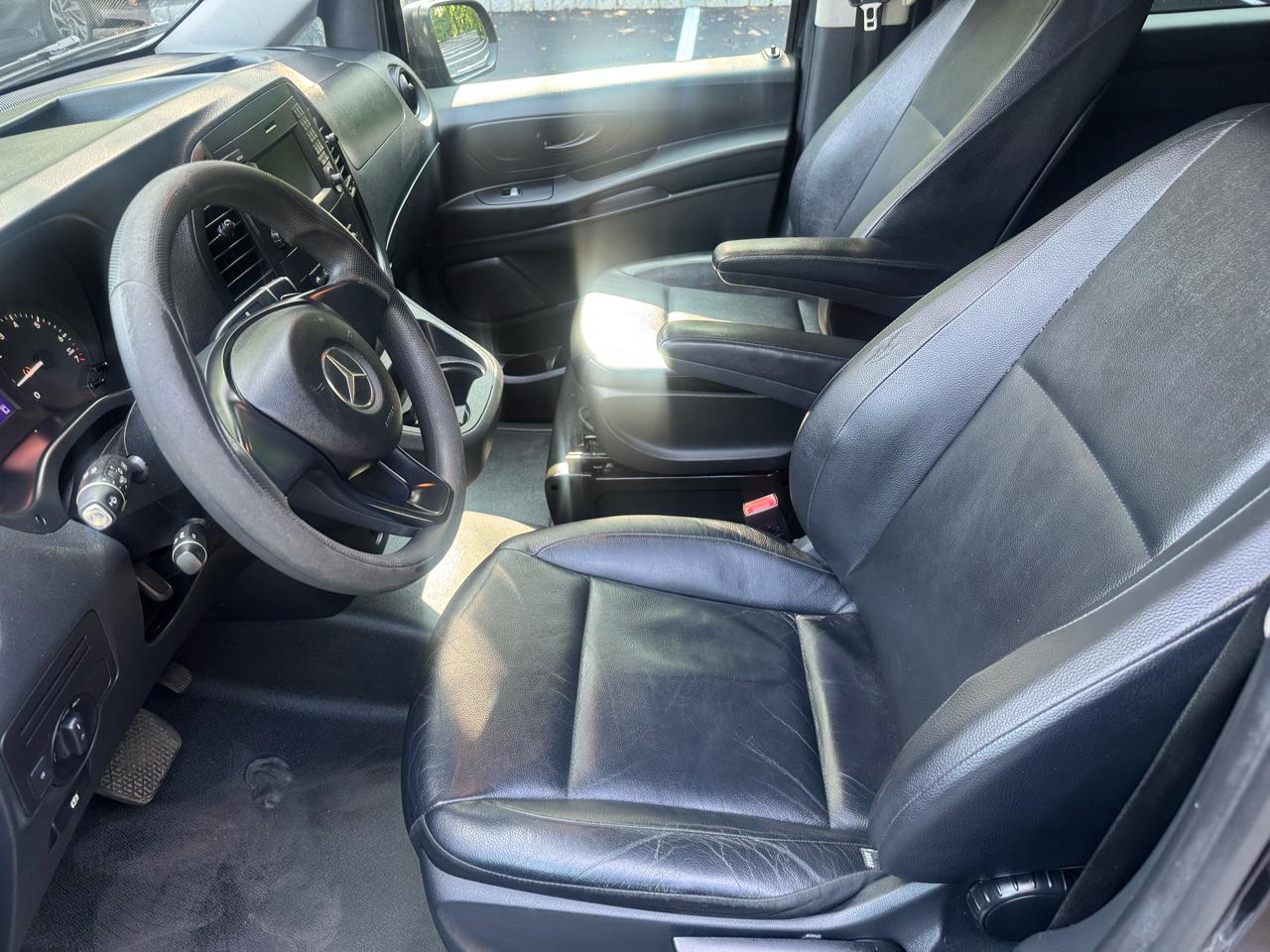 Mercedes-Benz Metris Passenger Van 2017