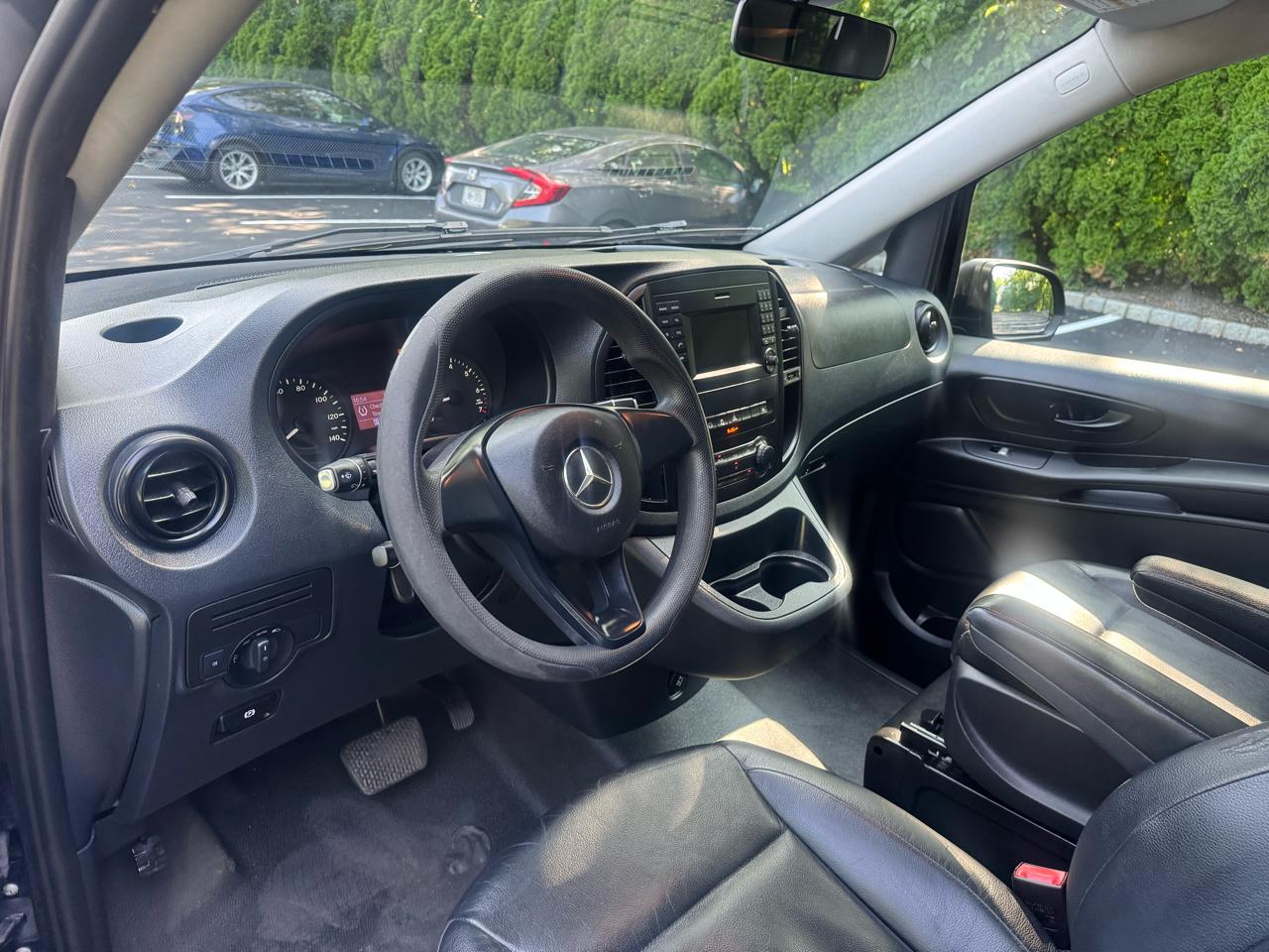 Mercedes-Benz Metris Passenger Van 2017