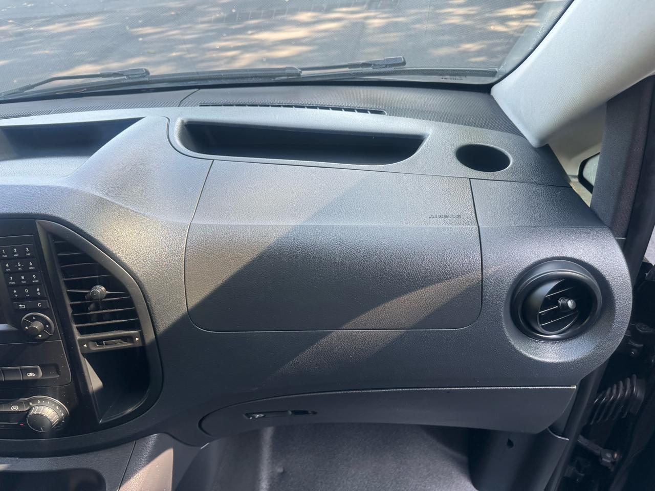 Mercedes-Benz Metris Passenger Van 2017