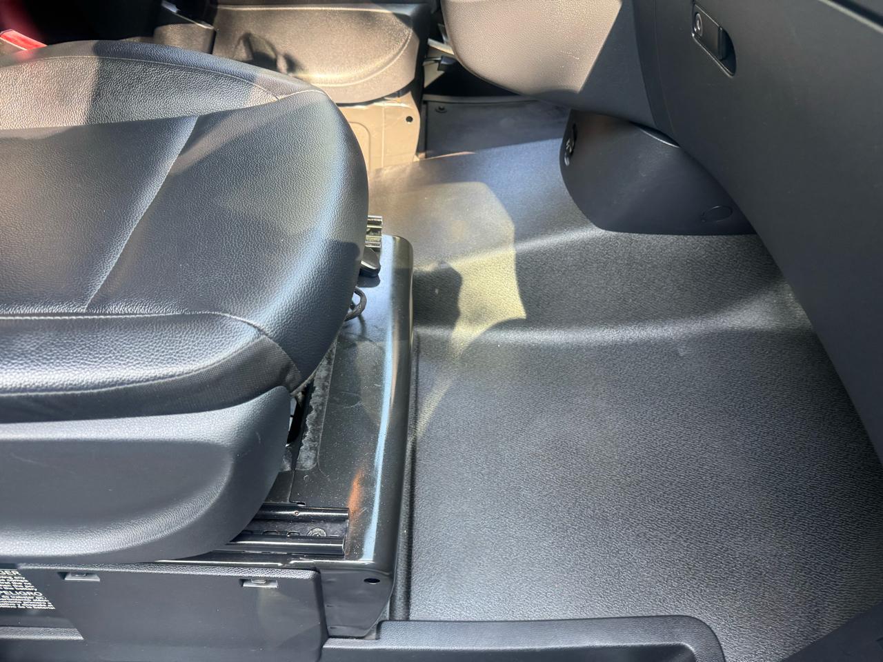 Mercedes-Benz Metris Passenger Van 2017