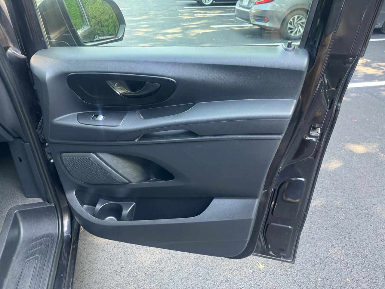 Mercedes-Benz Metris Passenger Van 2017