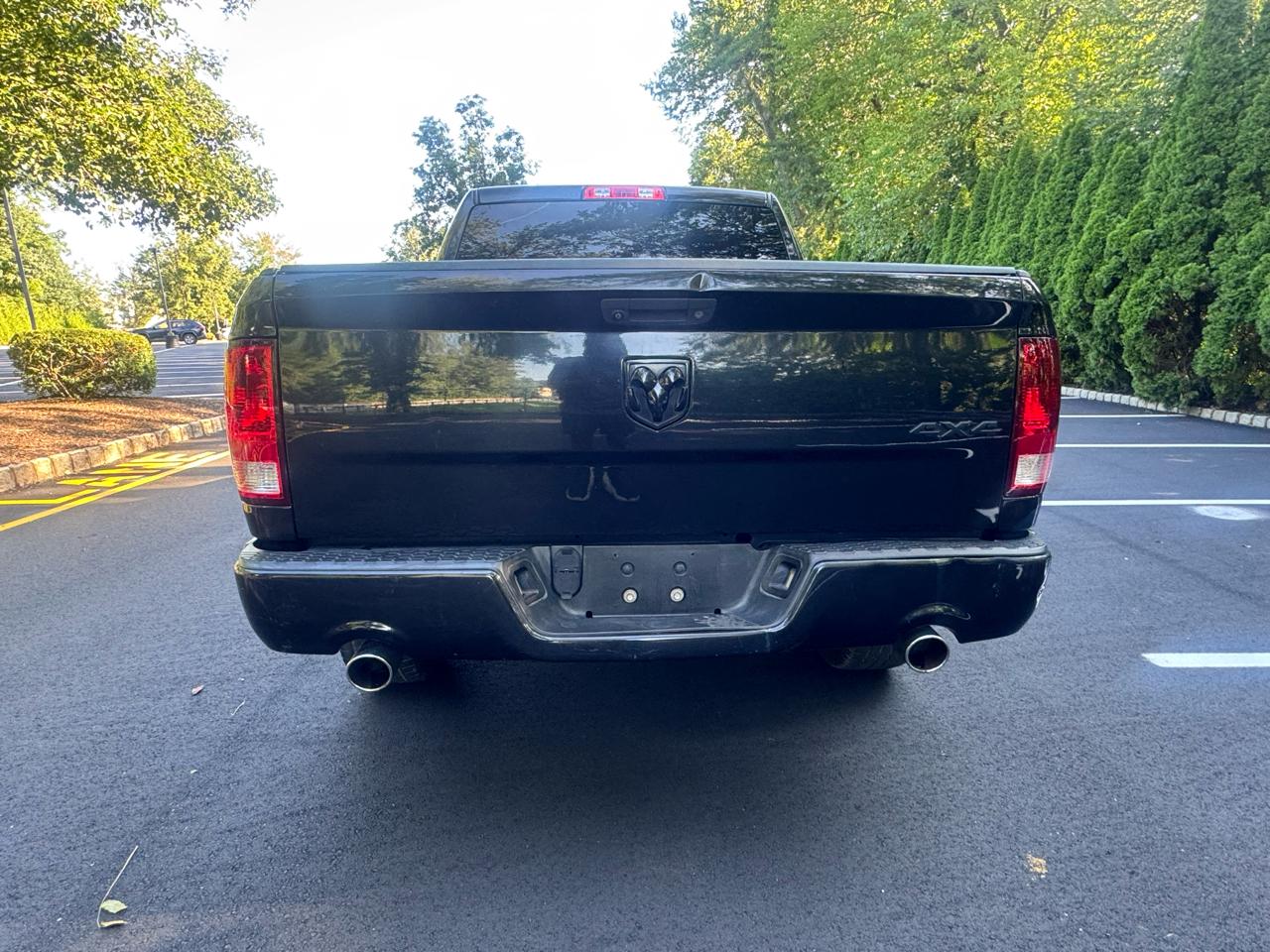 RAM 1500 4WD Crew Cab 140.5" Express 2017