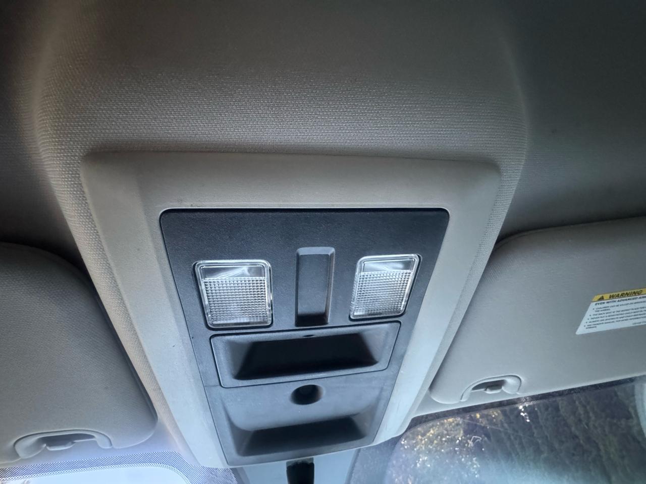 RAM 1500 4WD Crew Cab 140.5" Express 2017