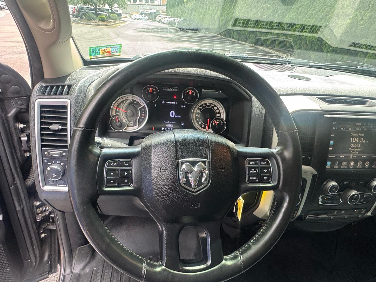RAM 1500 4WD Crew Cab 149" Big Horn 2016