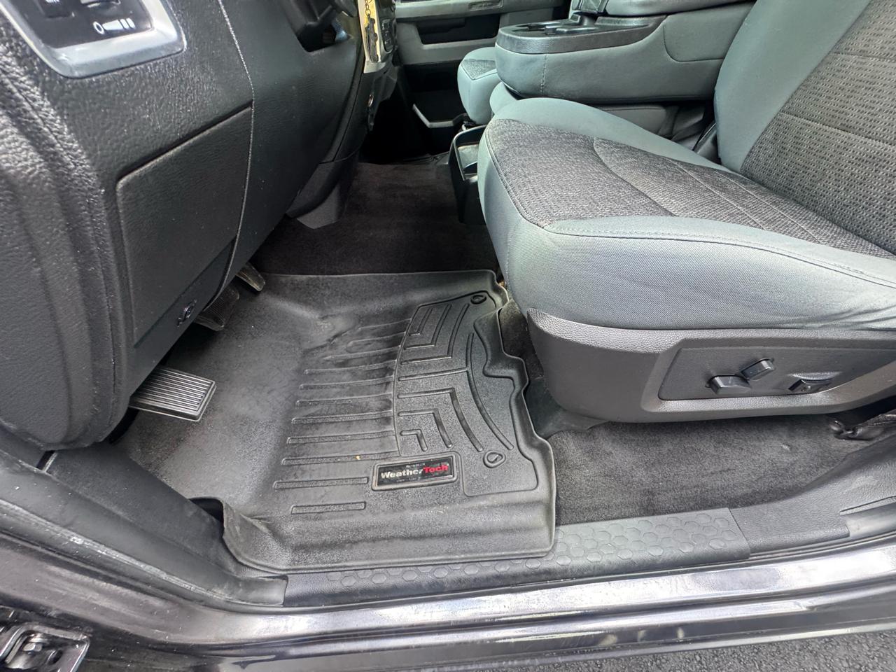 RAM 1500 4WD Crew Cab 149" Big Horn 2016