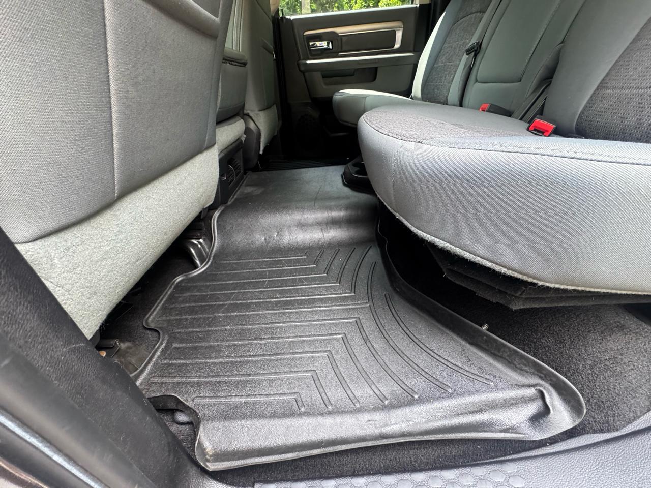 RAM 1500 4WD Crew Cab 149" Big Horn 2016