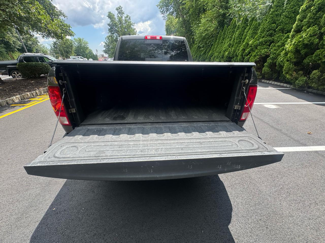 RAM 1500 4WD Crew Cab 149" Big Horn 2016