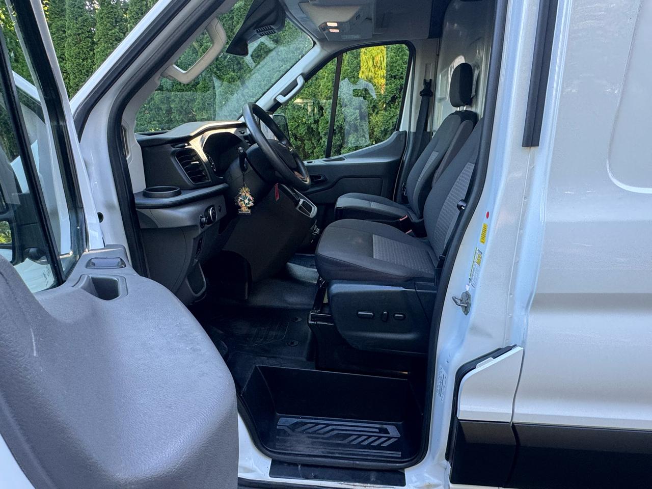 Ford Transit 250 Van 2022