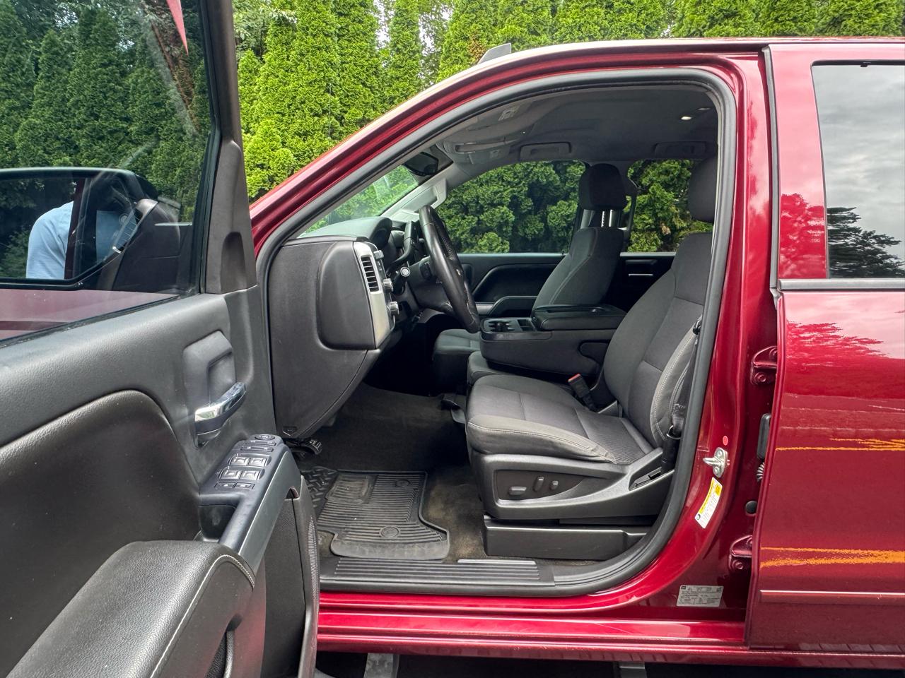 Chevrolet Silverado 1500 4dr Ext Cab 143.5" WB 4WD LT 2015
