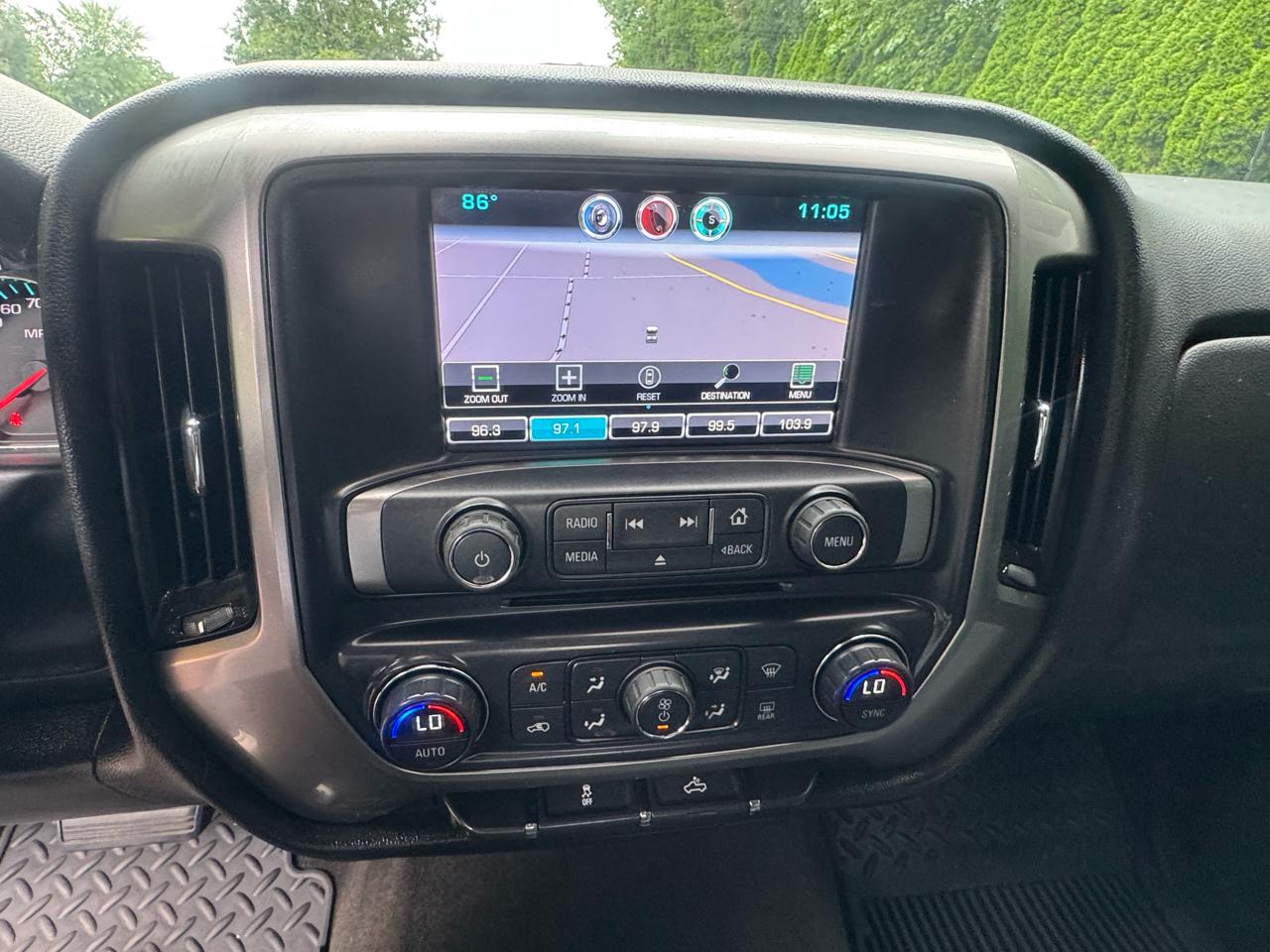 Chevrolet Silverado 1500 4dr Ext Cab 143.5" WB 4WD LT 2015