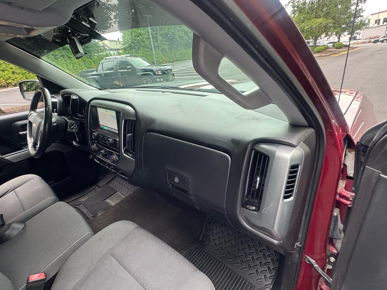 Chevrolet Silverado 1500 4dr Ext Cab 143.5" WB 4WD LT 2015
