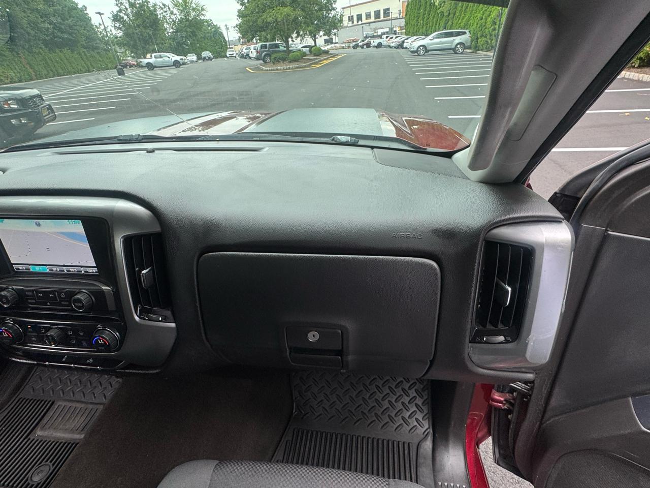 Chevrolet Silverado 1500 4dr Ext Cab 143.5" WB 4WD LT 2015