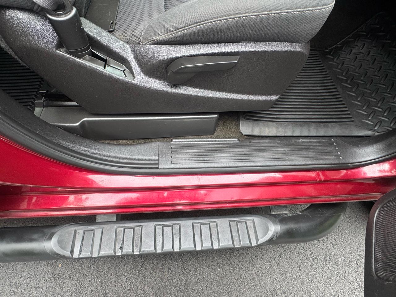 Chevrolet Silverado 1500 4dr Ext Cab 143.5" WB 4WD LT 2015