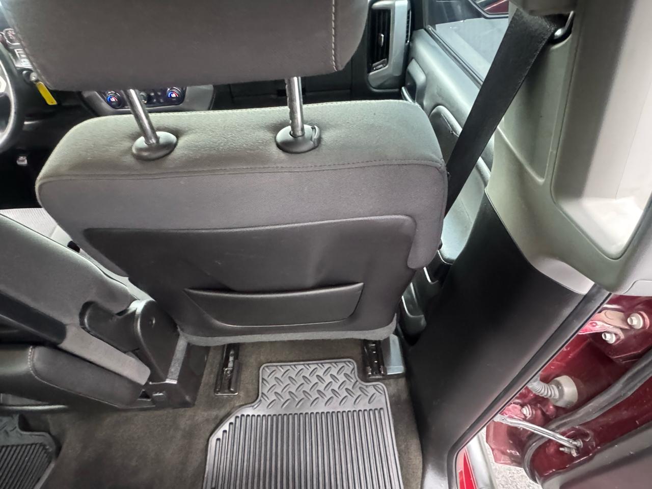 Chevrolet Silverado 1500 4dr Ext Cab 143.5" WB 4WD LT 2015