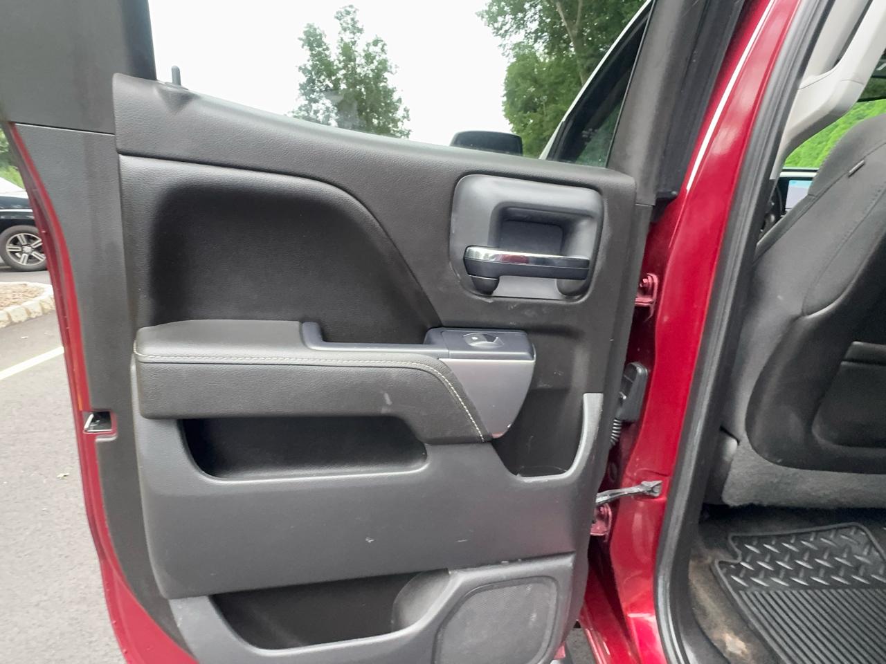 Chevrolet Silverado 1500 4dr Ext Cab 143.5" WB 4WD LT 2015