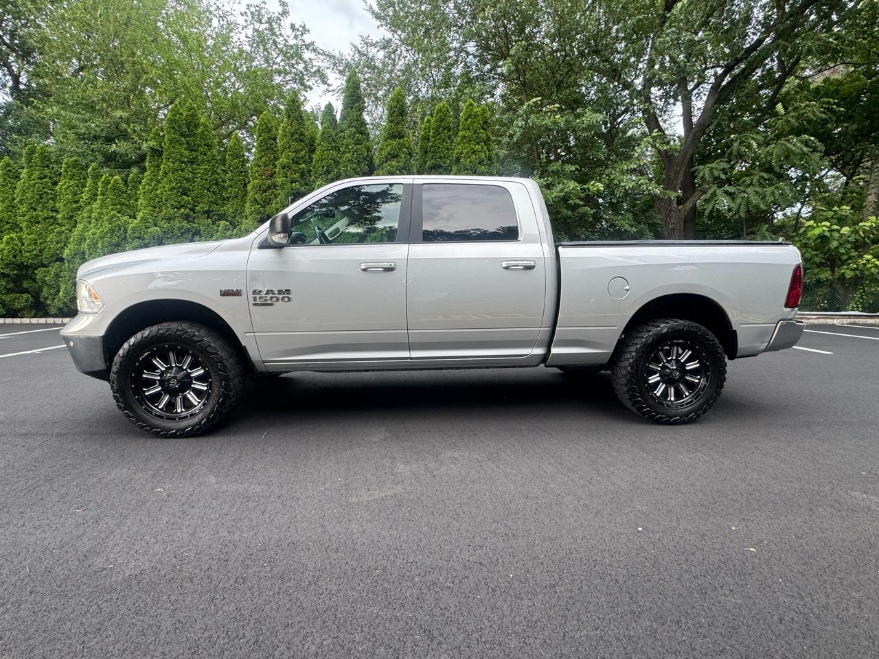 RAM 1500 Classic Tradesman Crew Cab LWB 4WD 2019