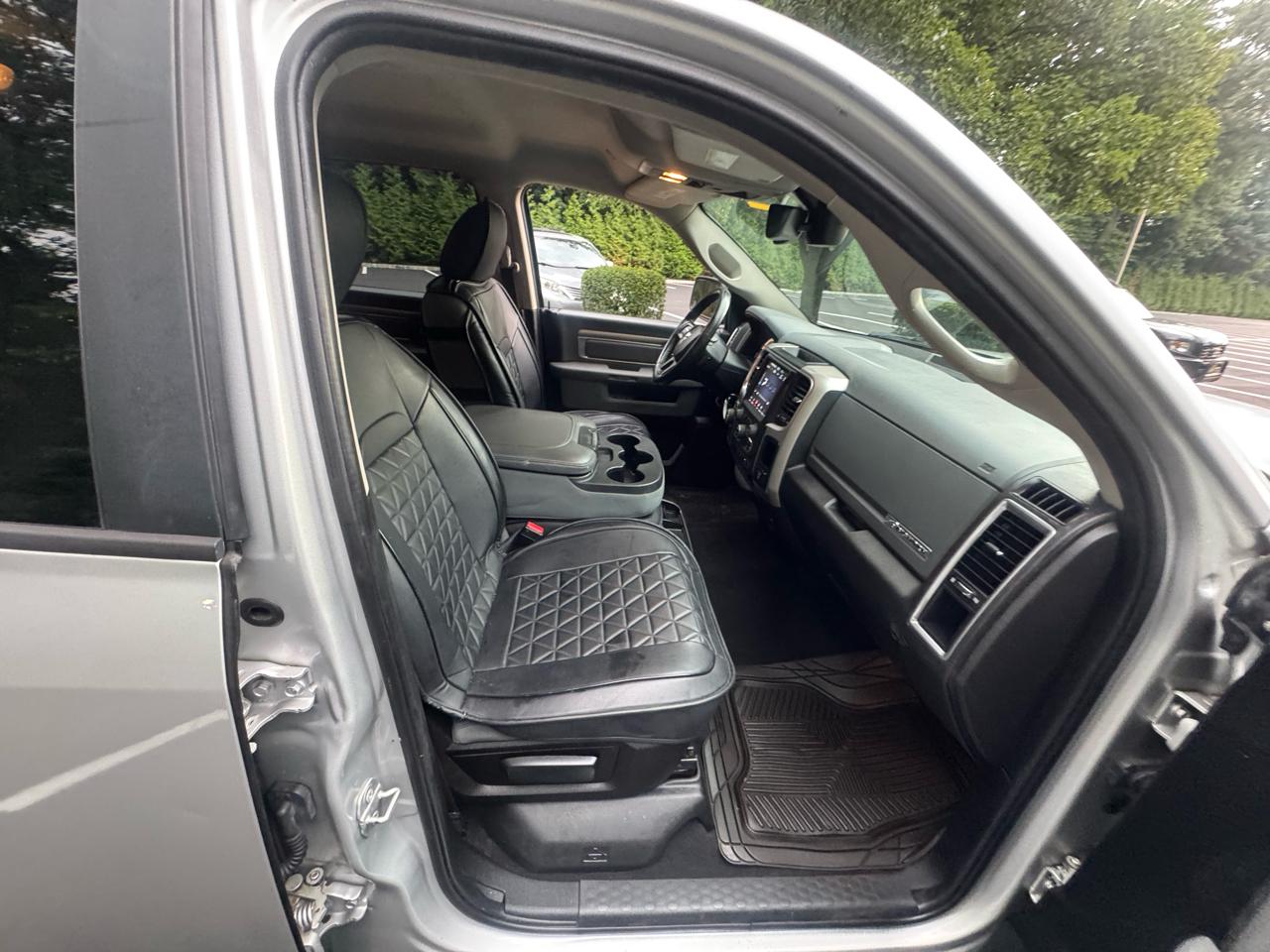 RAM 1500 Classic Tradesman Crew Cab LWB 4WD 2019
