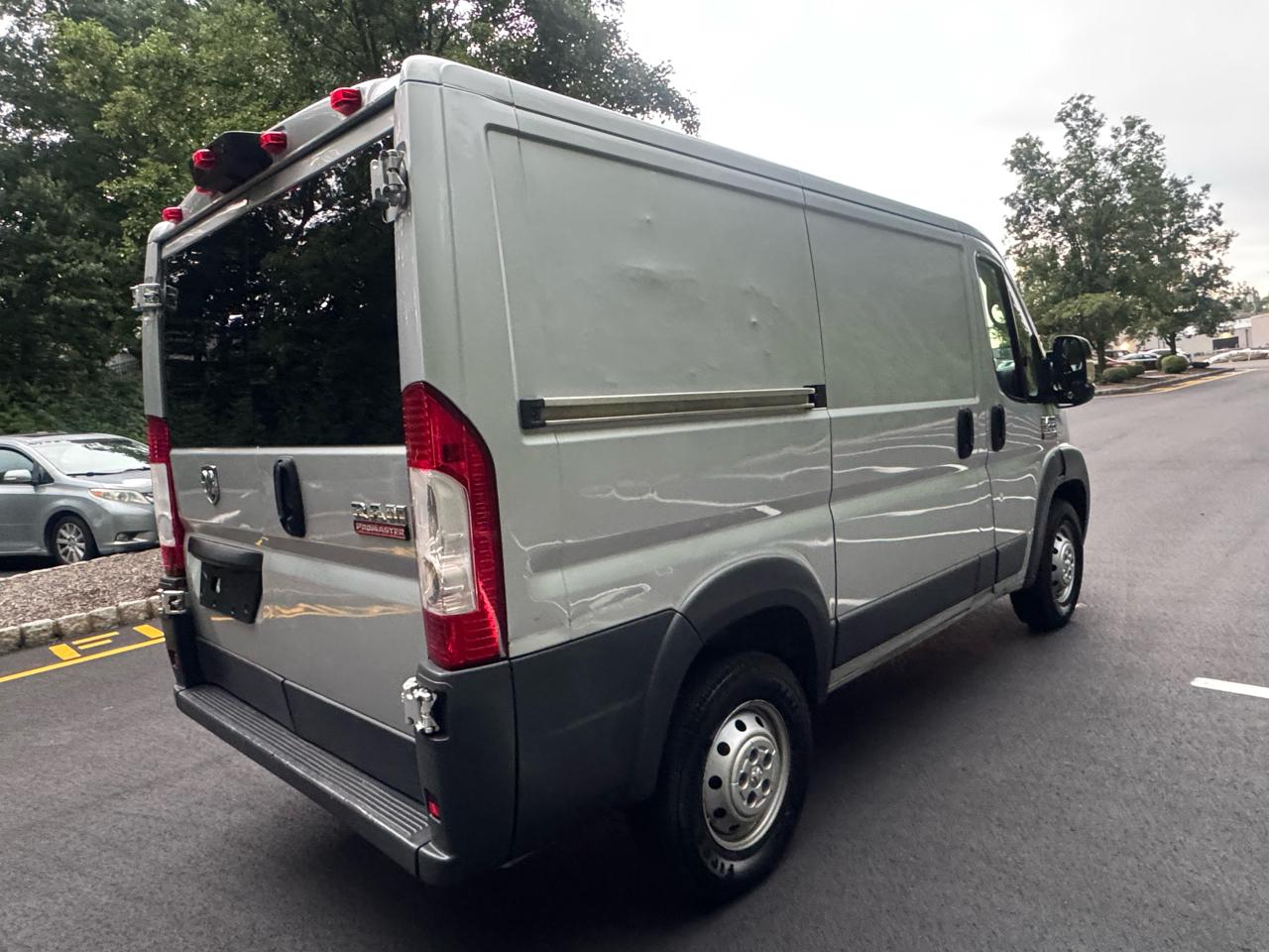 RAM Promaster 1500 Low Roof Tradesman 118-in. WB 2018