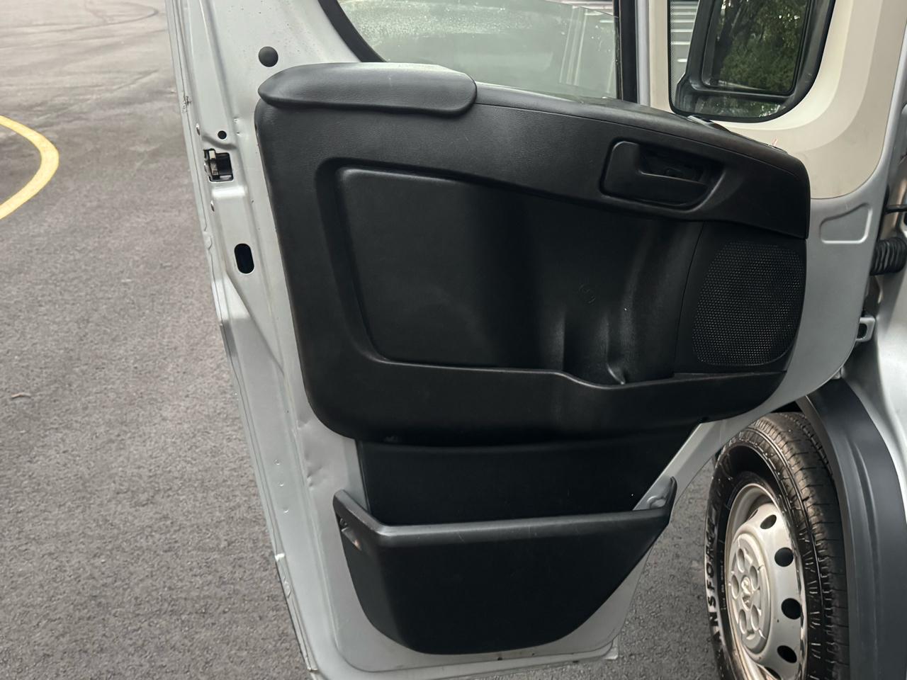 RAM Promaster 1500 Low Roof Tradesman 118-in. WB 2018