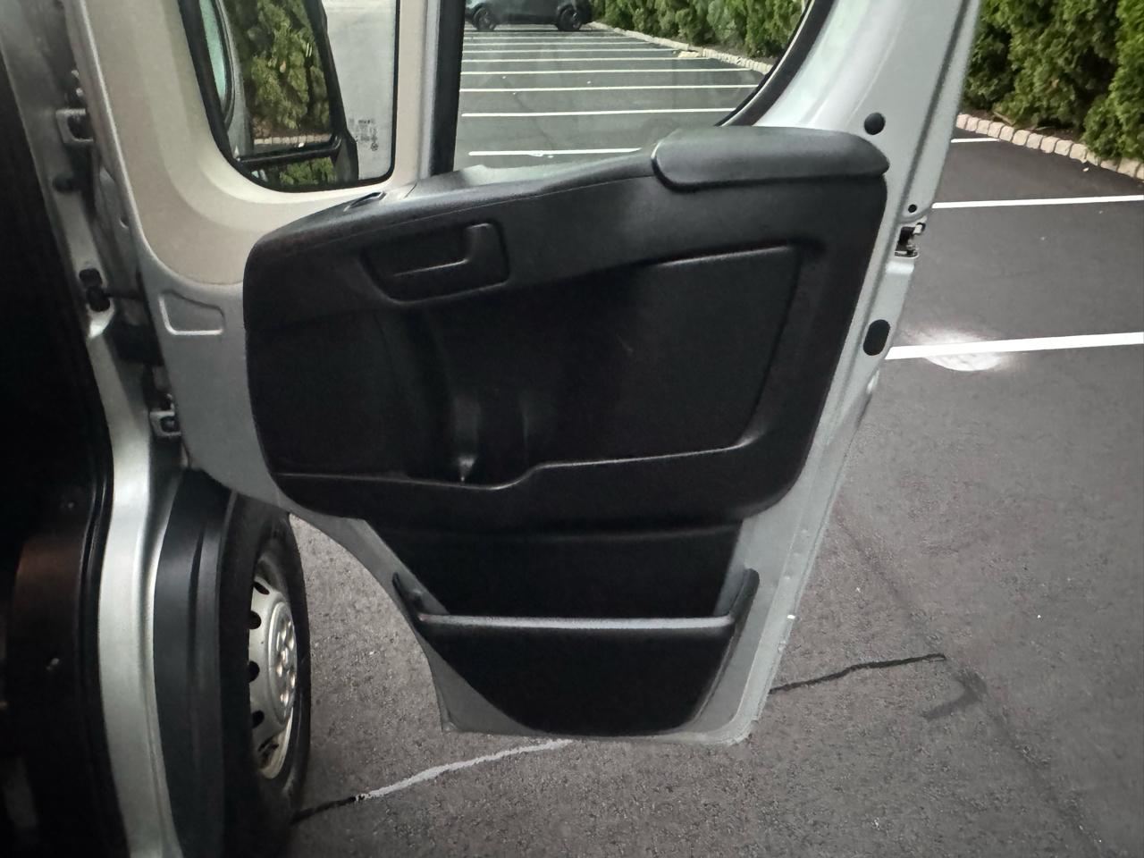 RAM Promaster 1500 Low Roof Tradesman 118-in. WB 2018