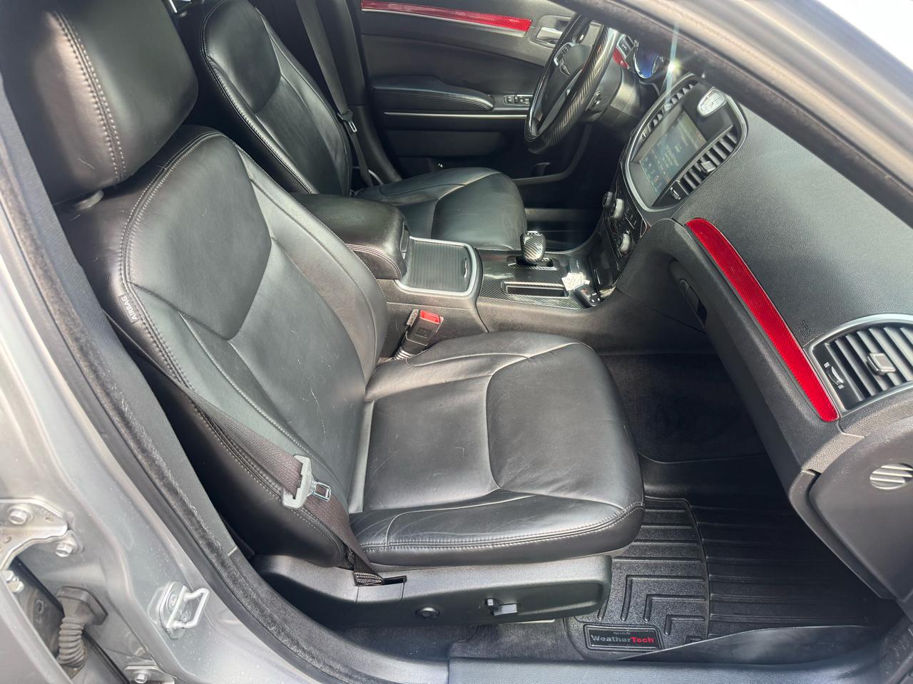 Chrysler 300 Limited AWD 2012