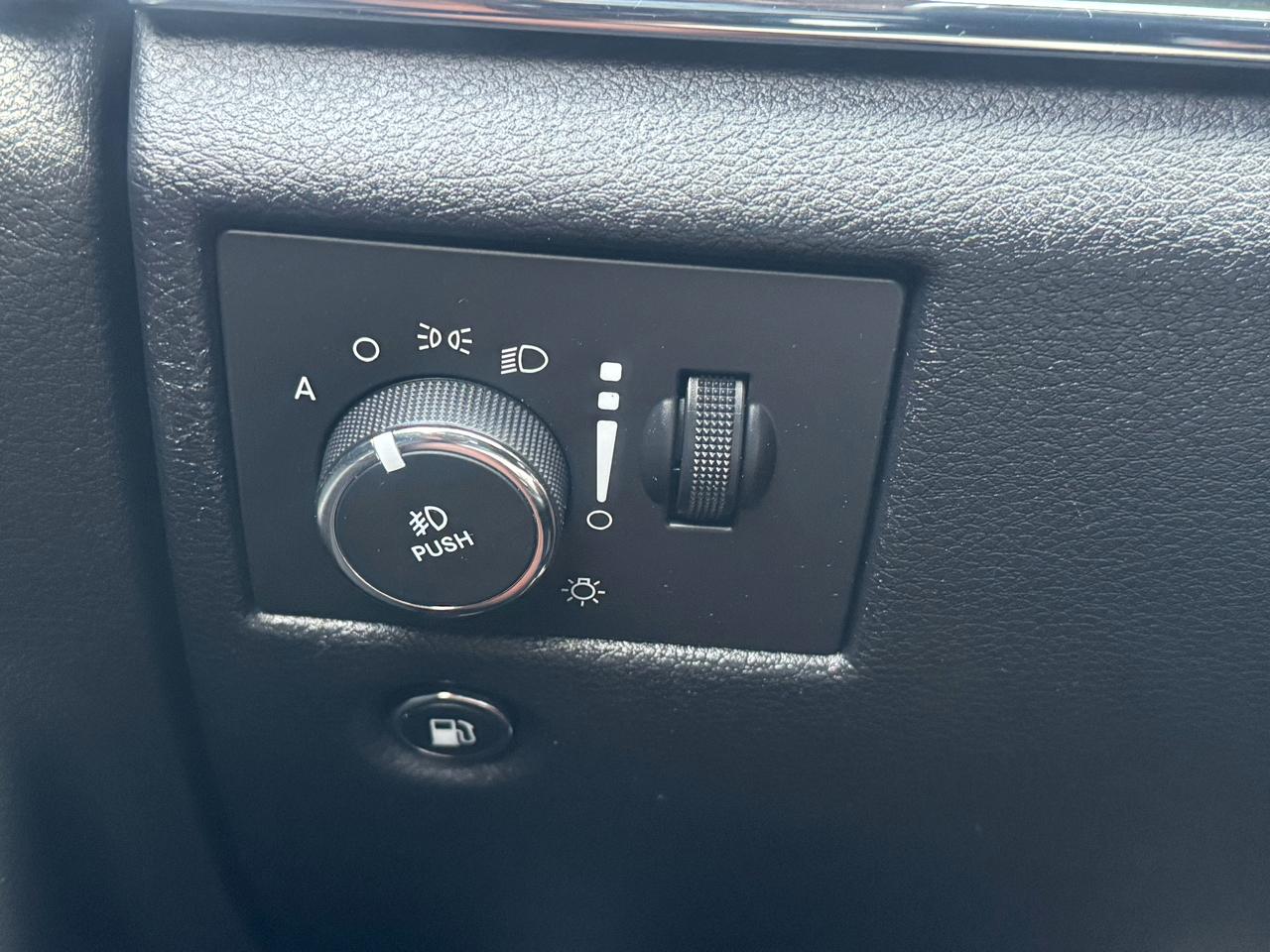 Jeep Grand Cherokee Limited 4WD 2015