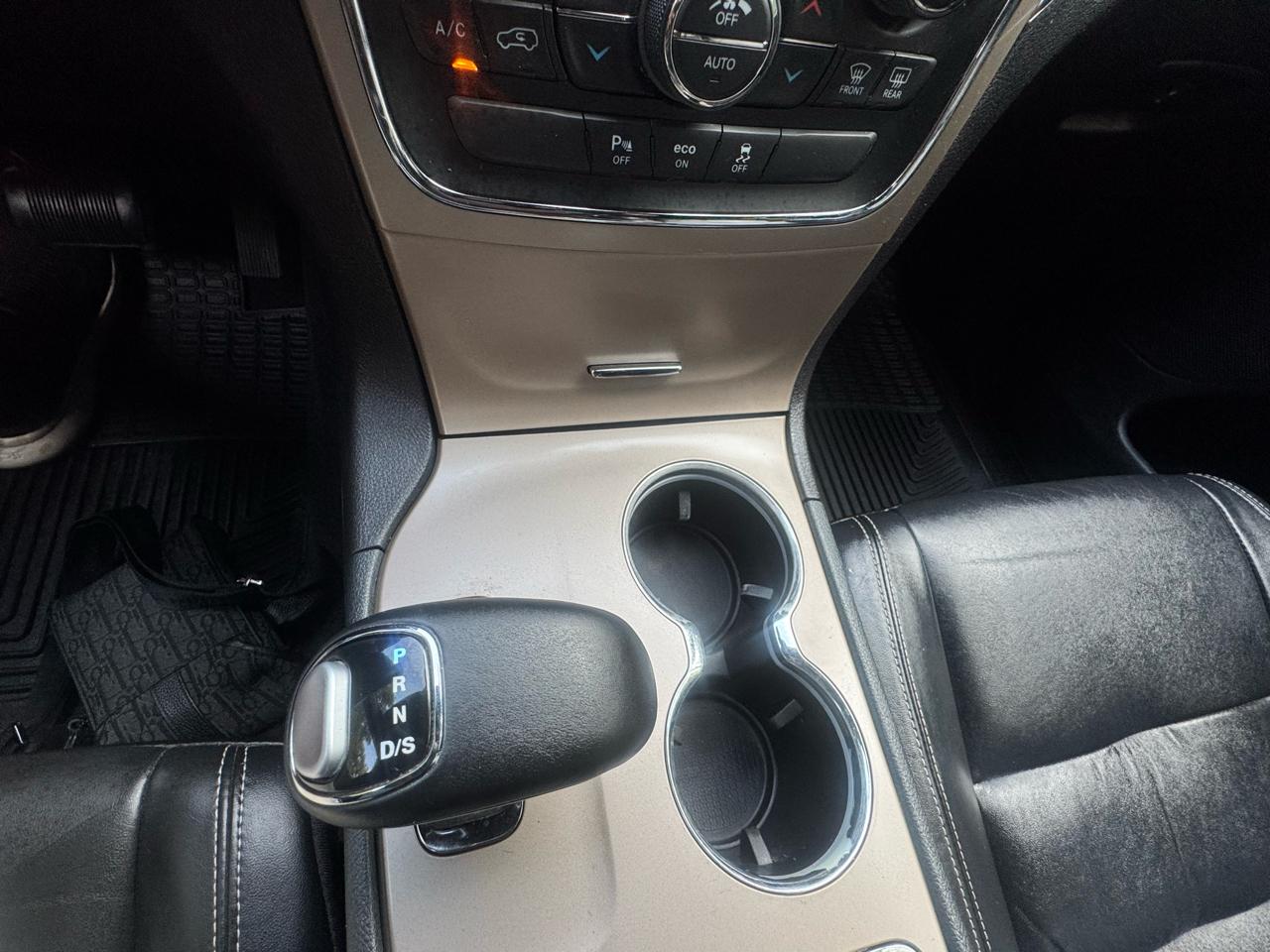Jeep Grand Cherokee Limited 4WD 2015