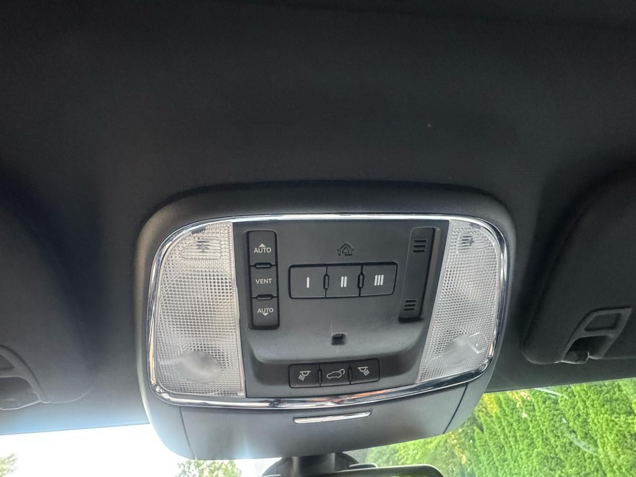 Jeep Grand Cherokee Limited 4WD 2015