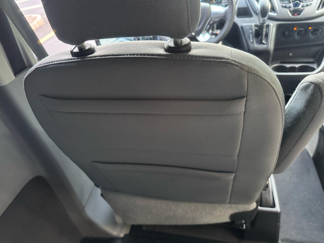 Ford Transit 350 Wagon Med. Roof XL w/Sliding Pass. 148-in. WB 2019