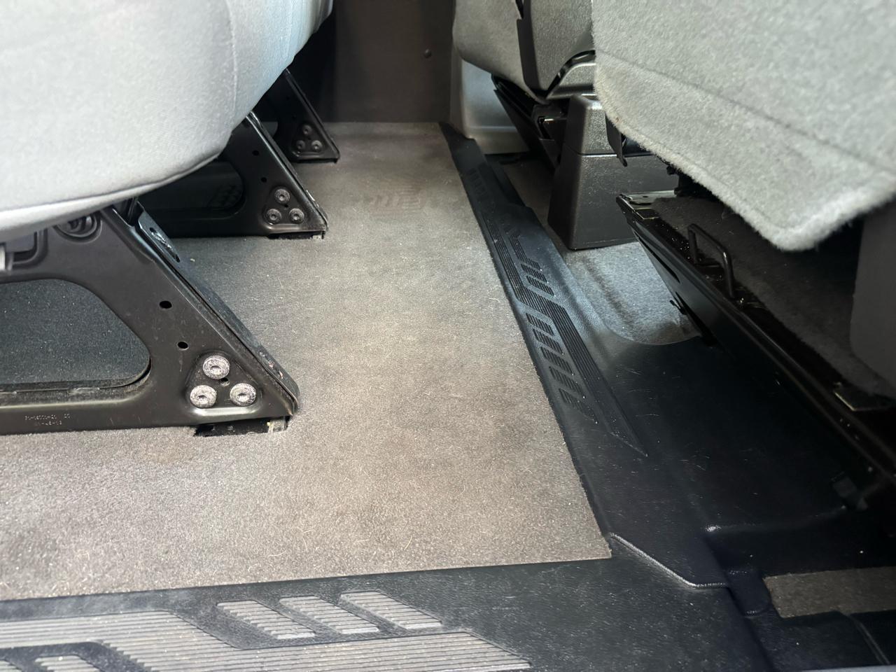 Ford Transit 350 Wagon Med. Roof XL w/Sliding Pass. 148-in. WB 2019