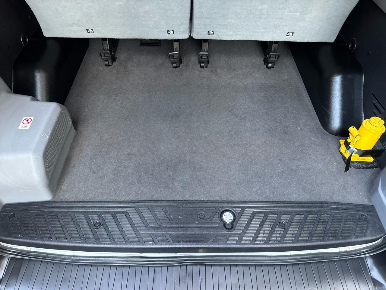 Ford Transit 350 Wagon Med. Roof XL w/Sliding Pass. 148-in. WB 2019