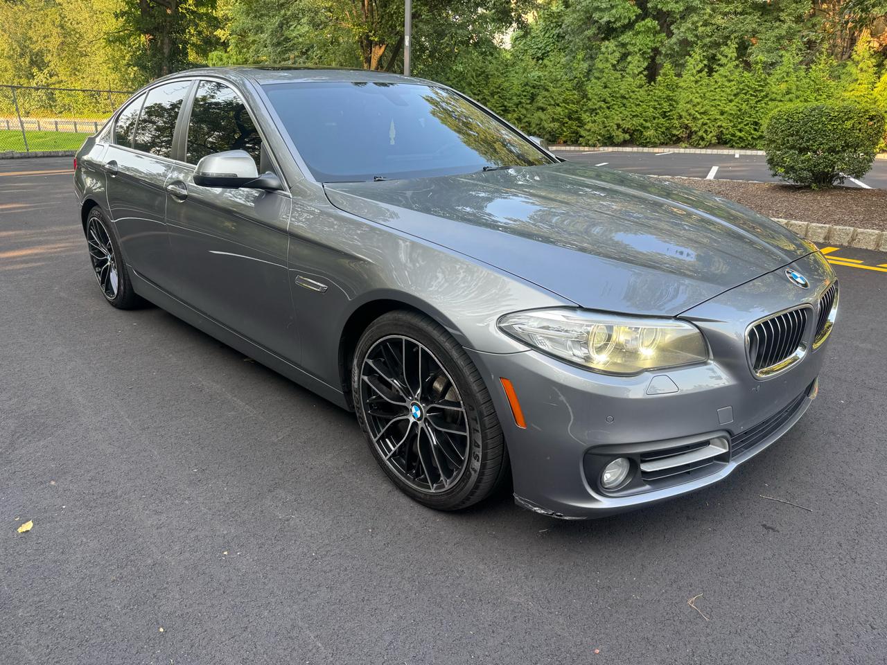 2016 BMW 5-Series 528i