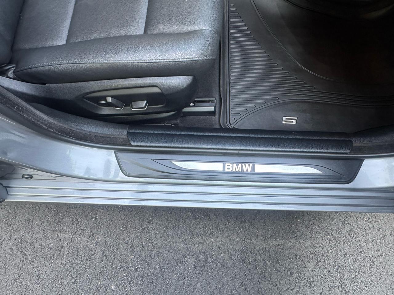 BMW 5-Series 528i 2016