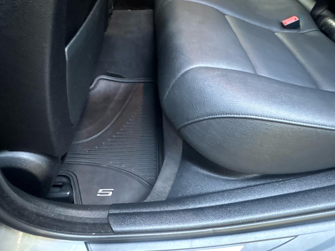 BMW 5-Series 528i 2016
