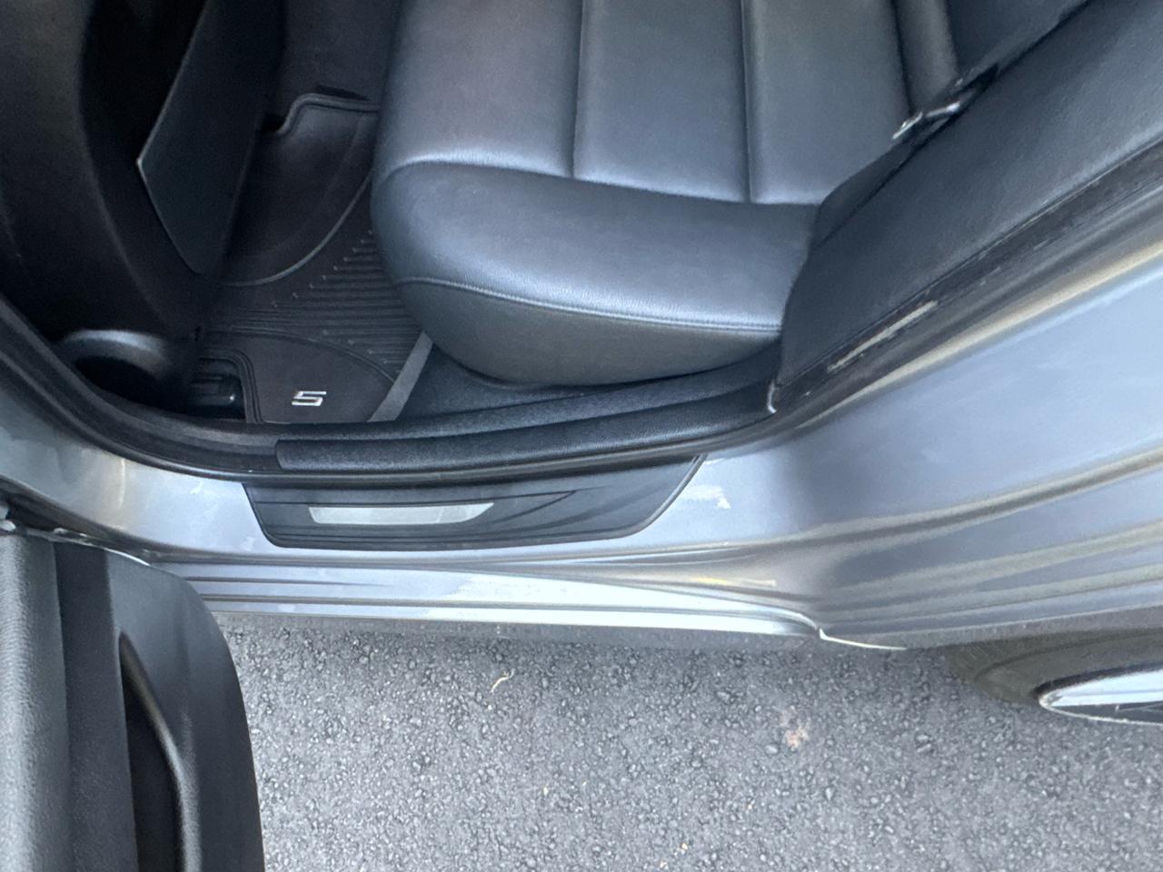BMW 5-Series 528i 2016